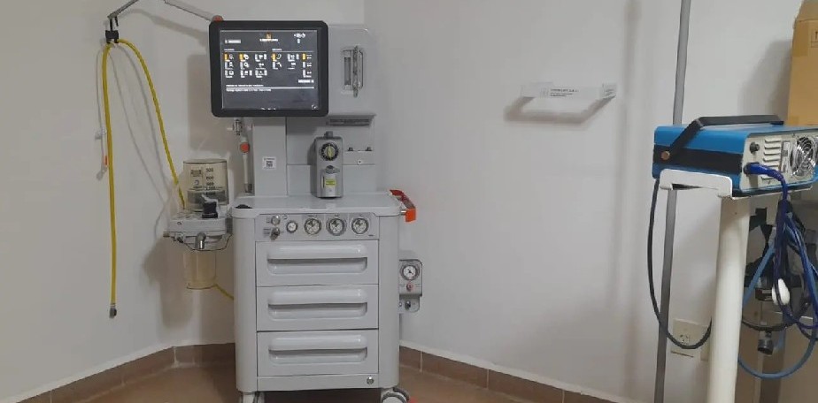 El hospital de Sierra Grande sum una nueva mesa de anestesia